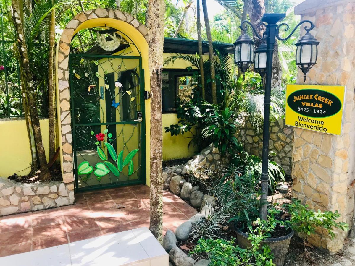 Jungle Creek Aparthotel Manuel Antonio Exterior photo